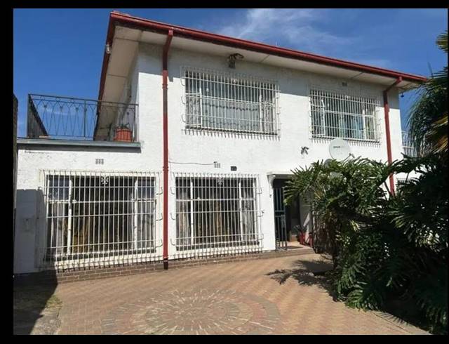 4 BEDROOM HOUSE FOR SALE IN GLENANDA